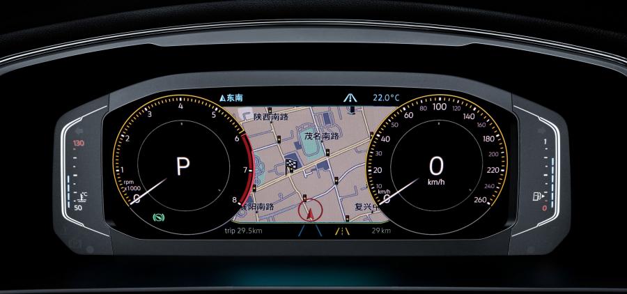 Панель приборов Volkswagen Tiguan L R-Line 2018 года  (CN) (фото 6 из 14)